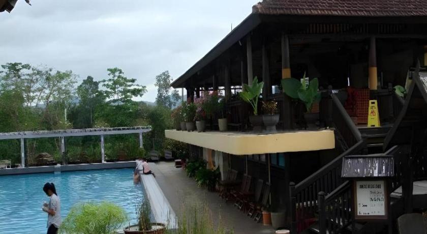 Wonua Monapa Hotel Resort Kendari Exterior photo