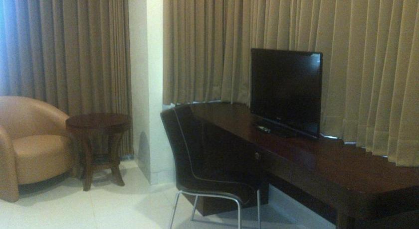 Wonua Monapa Hotel Resort Kendari Exterior photo